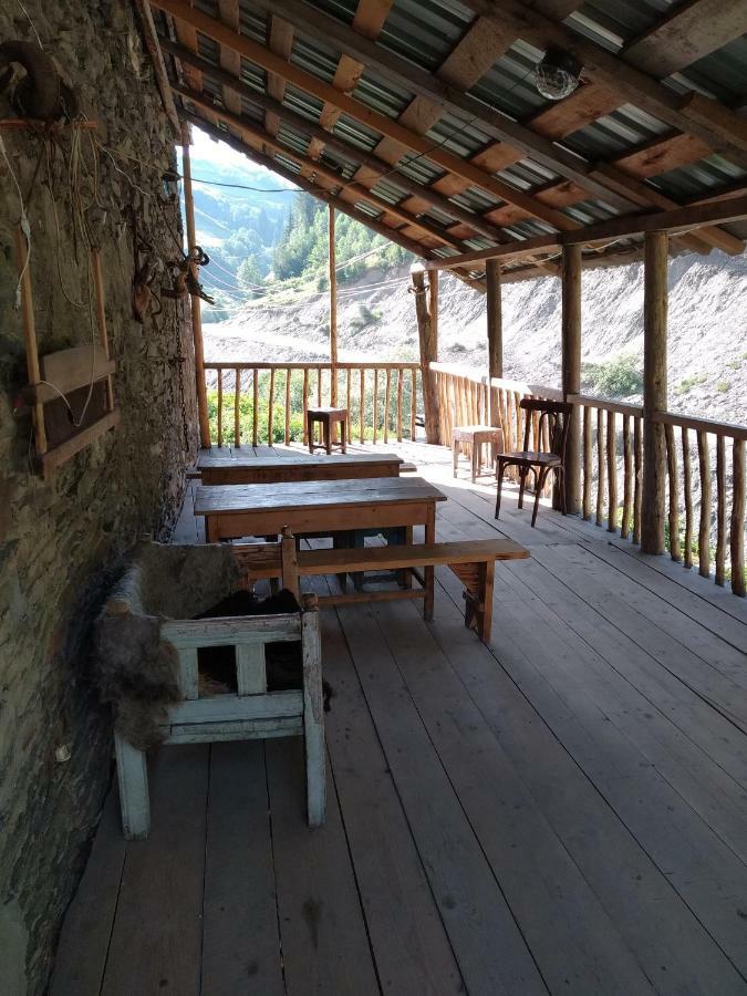 Bed and Breakfast Raul Lushnu Darbaz Mestia Exterior foto