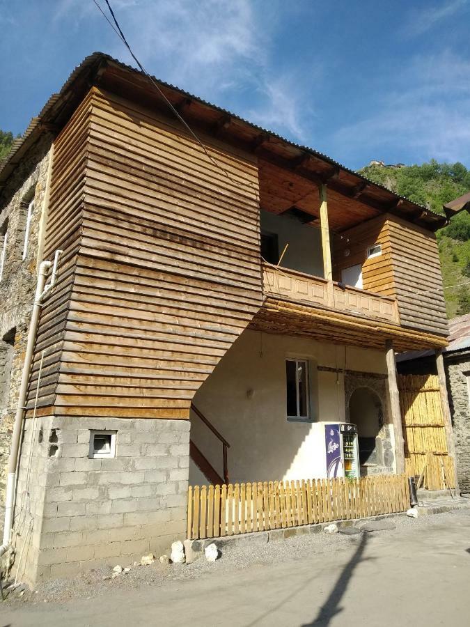 Bed and Breakfast Raul Lushnu Darbaz Mestia Exterior foto