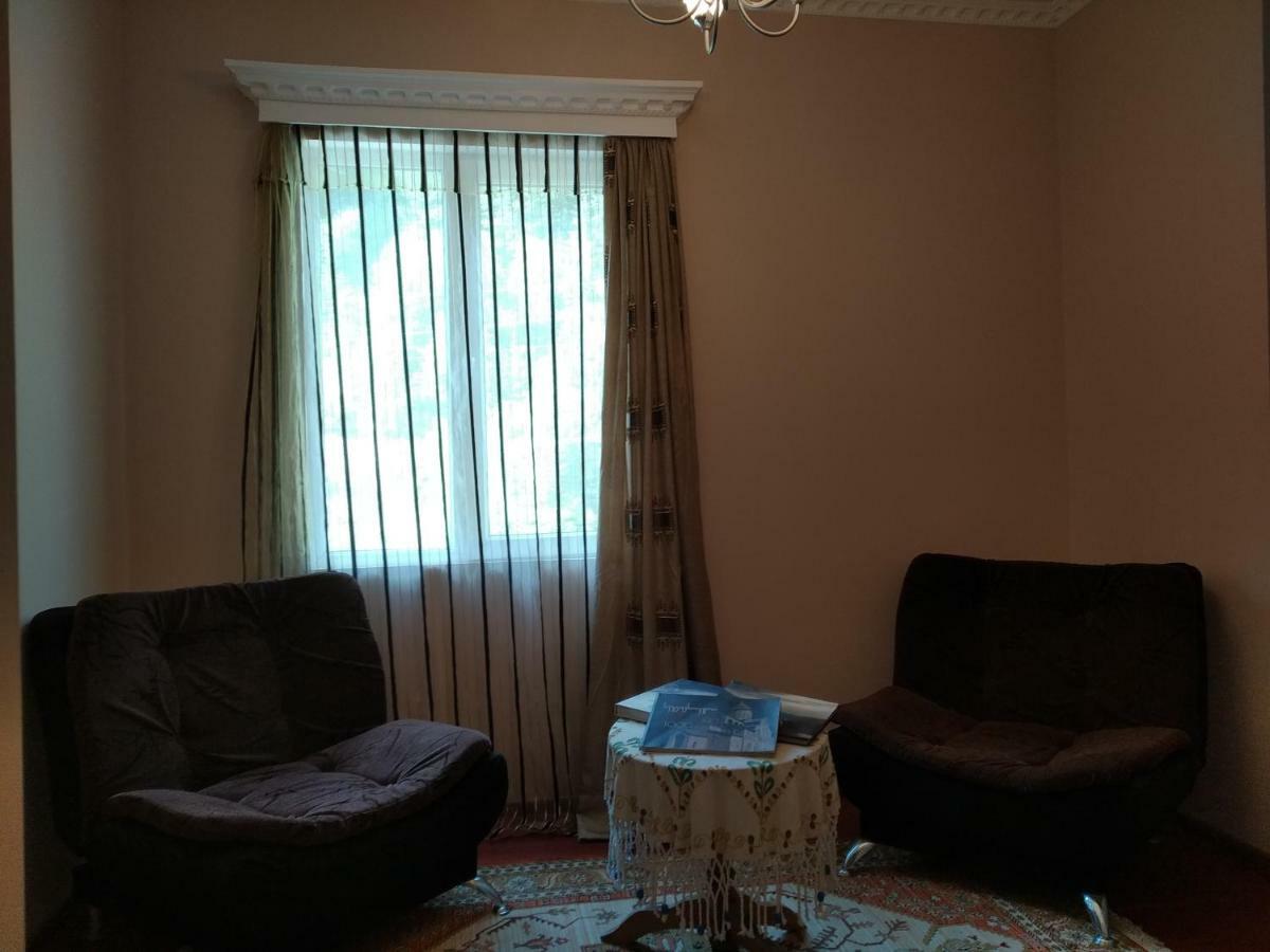 Bed and Breakfast Raul Lushnu Darbaz Mestia Exterior foto